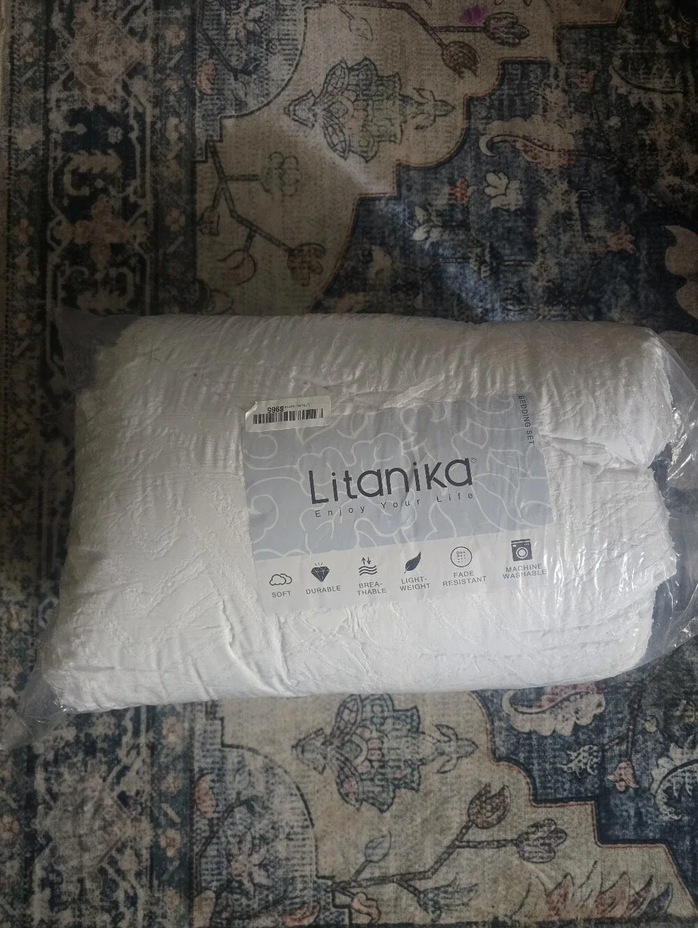 Litanika Oversized King Comforter Set White, 3 Pieces Tufted Boho Farmhouse